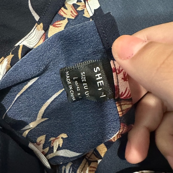 Shein neck floral romper - Picture 3 of 5